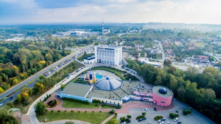 Romantyczny Pobyt (1 Noc, 2 Osoby) | Dąbrowa Górnicza | Prezent na Rocznicę_P