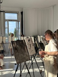 Malowanie przy Winie “Akt Męski” | Wrocław | Prezent na Urodziny_P