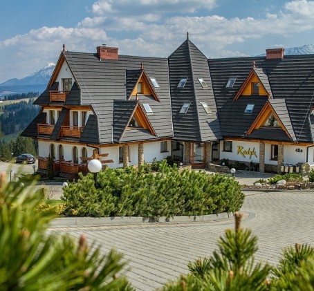 Rekreacyjny Pobyt w Górach (2 Noce, 2 Osoby) | Hotel Redyk | Ząb