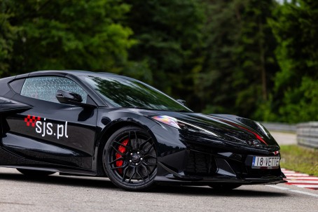 Poprowadź Chevroleta Corvette C8 | 5 okrążeń | Wiele Lokalizacji