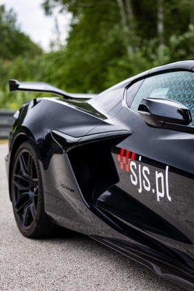 Co-Drive Chevroletem Corvette C8 dla Dziecka | 1 okrążenie | Wiele Lokalizacji