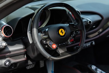 Przejażdżka Ferrari F8 dla Dziecka | 1 okrążenie-Prezen tdla Dziecka_S