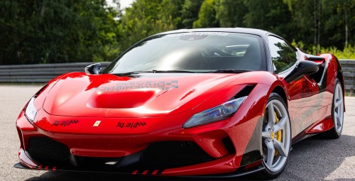 Poprowadź Ferrari F8 | 2 okrążenia | Wiele Lokalizacji-Prezent dla Taty_P