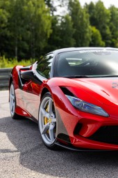 Poprowadź Ferrari F8 | 5 okrążeń | Wiele Lokalizacji-Prezent dla SIostry_S