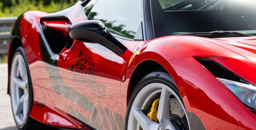 Poprowadź Ferrari F8 | 10 okrążeń | Wiele Lokalizacji-Prezent dla Męża_P
