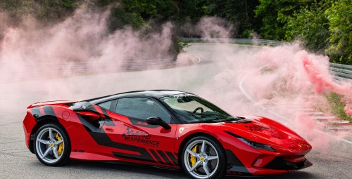 Poprowadź Ferrari F8 | 10 okrążeń | Wiele Lokalizacji-Prezent dla Niej_P