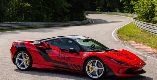 Poprowadź Ferrari F8 | 10 okrążeń | Wiele Lokalizacji-Prezent dla Niego_P