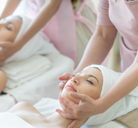 Rytuał Head SPA “Supreme Shea Head & Face Spa” dla Przyjaciółek | Leszno