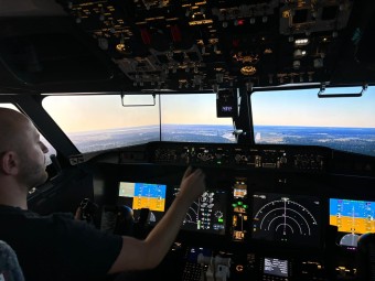 Lot w Symulatorze Boeinga 737 Max (30 minut) | Tarnowskie Góry-Prezent dla Nastolatka_P
