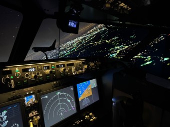 Lot w Symulatorze Boeinga 737 Max (60 minut) | Tarnowskie Góry-Prezent dka Nastolatka_P