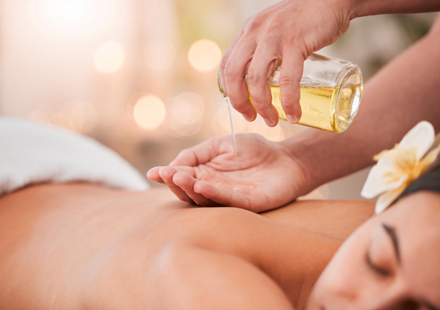Aromatyczny Masaż Ciepłymi Olejkami | Radom