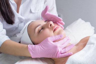 Karta Podarunkowa Gabinet Kosmetologii Estetycznej BeautyQuality | 200 zł | Tarnowo Podgórne- Prezent dla Mamy_S