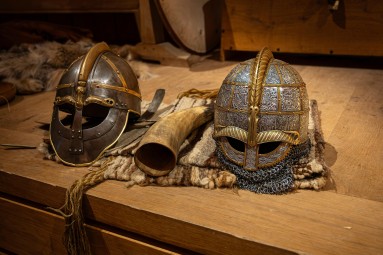 Przygoda w Escape Room “Widmo Ragnaröku” | Warszawa-Prezent dla Niego_S