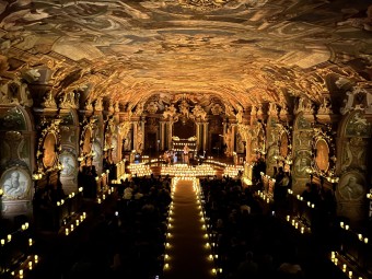 Koncert przy Świecach dla Dwojga (Sektor VIP) | Warszawa-Prezent dla Znajomych_P