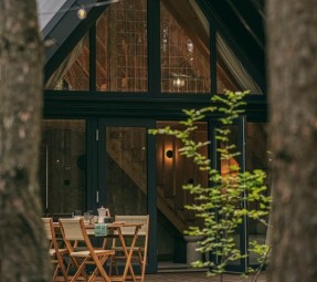 Odprężający Pobyt w Leśnym Domku (2 Noce, 2 Osoby) | Grodziec | Bajka Hotel & Resort -Prezent na Weekend we Dwoje_P