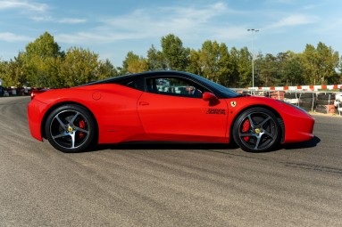 Jazda Ferrari 458 Italia | 2 okrążenia | Tor Główny Poznań | Prezent na Rocznicę_P