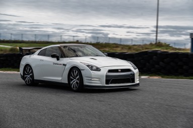 Jazda Nissanem GTR | 2 okrążenia | Tor Główny Poznań | Prezent na Rocznicę_P