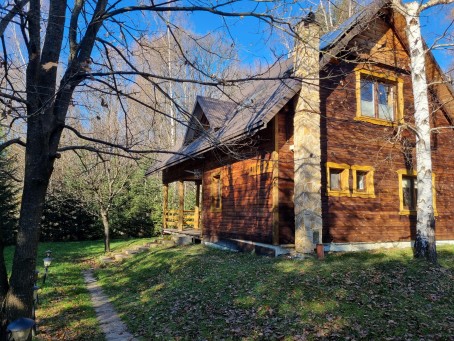 Odprężający Pobyt w Domku Alutkowo w Bieszczadach (2 Noce, 2 Osoby) | Helonowo | Zawadka  