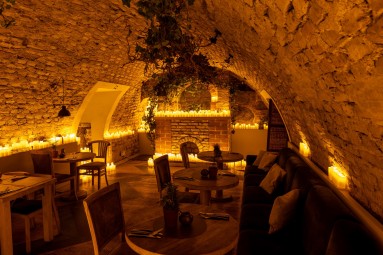 Kolacja przy Świecach z Muzyką na Żywo | Łódź-Prezent dla Przyjaciół_P