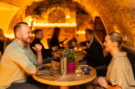 Candlelit Dinner - Kolacja wśród Tysiąca Świec dla Dwojga | Katowice