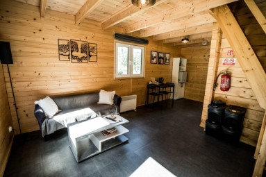 Romantyczny Pobyt w Domku w Beskidach (2 Noce, 2 Osoby) | Chata na Końcu Świata | Słopnice | Prezent na Walentynki_P