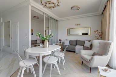 Wyjątkowy Pobyt w Apartamencie z Widokiem na Motławę (2 Noce, 1- 6 Osób) | Lion Apartments | Prezent dla Rodziców_P