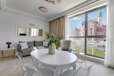 Wyjątkowy Pobyt w Apartamencie z Widokiem na Motławę (4 Noce, 1- 6 Osób) | Lion Apartments | Prezent na Święta_P