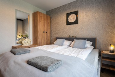  Odprężający Pobyt w Księżycowym Apartamencie (2 Noce, 1- 4 Osoby) | Golden Apartments | Prezent na Święta_P