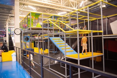 Szalona Zabawa w Parku Trampolin dla Dwojga (130 minut) | Kielce-Prezent na Święta_P