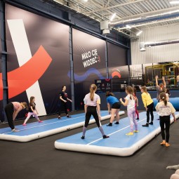 Całodniowa Szalona Zabawa w Parku Trampolin dla Dwojga | Kielce-Prezent na Święta_P