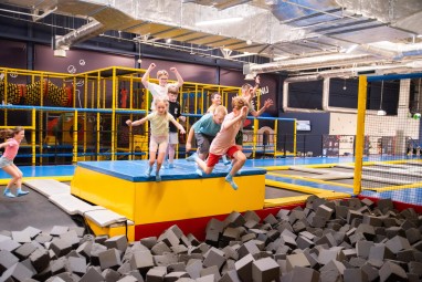 Całodniowa Szalona Zabawa w Parku Trampolin dla Dwojga | Kielce-Prezent dla Dzieci_P