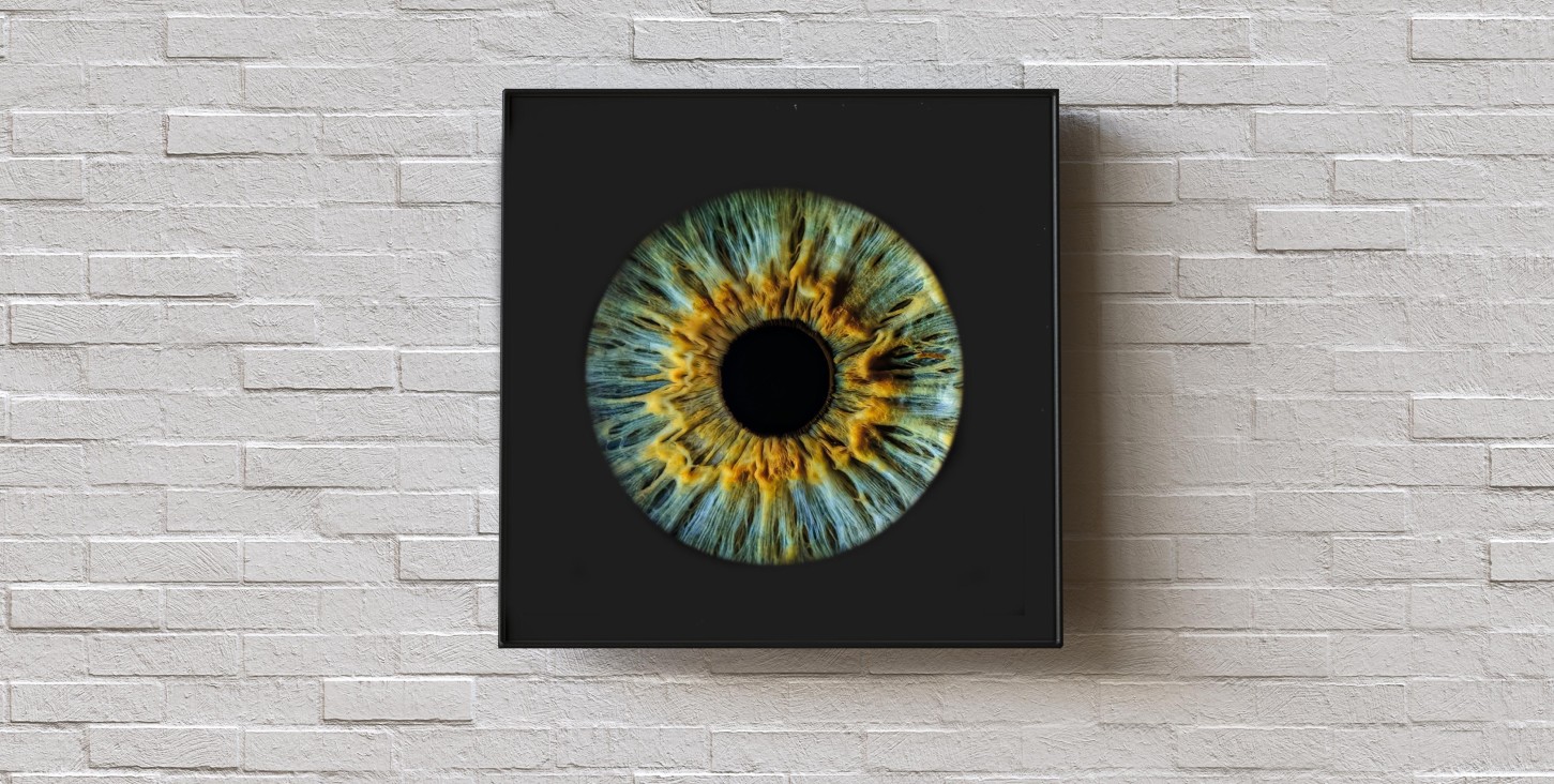Artystyczne Zdjęcie Tęczówki Oka – Format 40x40 cm | Łódź 