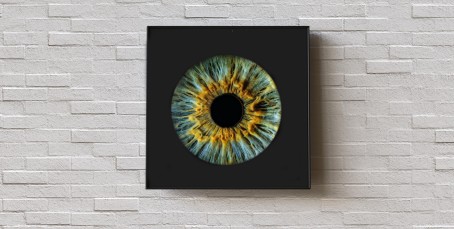 Artystyczne Zdjęcie Tęczówki Oka – Format 40x40 cm | Łódź 