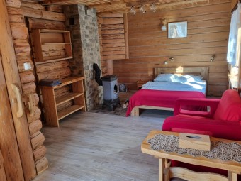 Romantyczny Pobyt w Domku w Bieszczadach (3 Noce, 2 Osoby) | Zawadka | Prezent na Walentynki_P