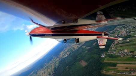Akrobatyczny Lot Samolotem z Elementami Pilotażu (20 minut) | Łódź (okolice)