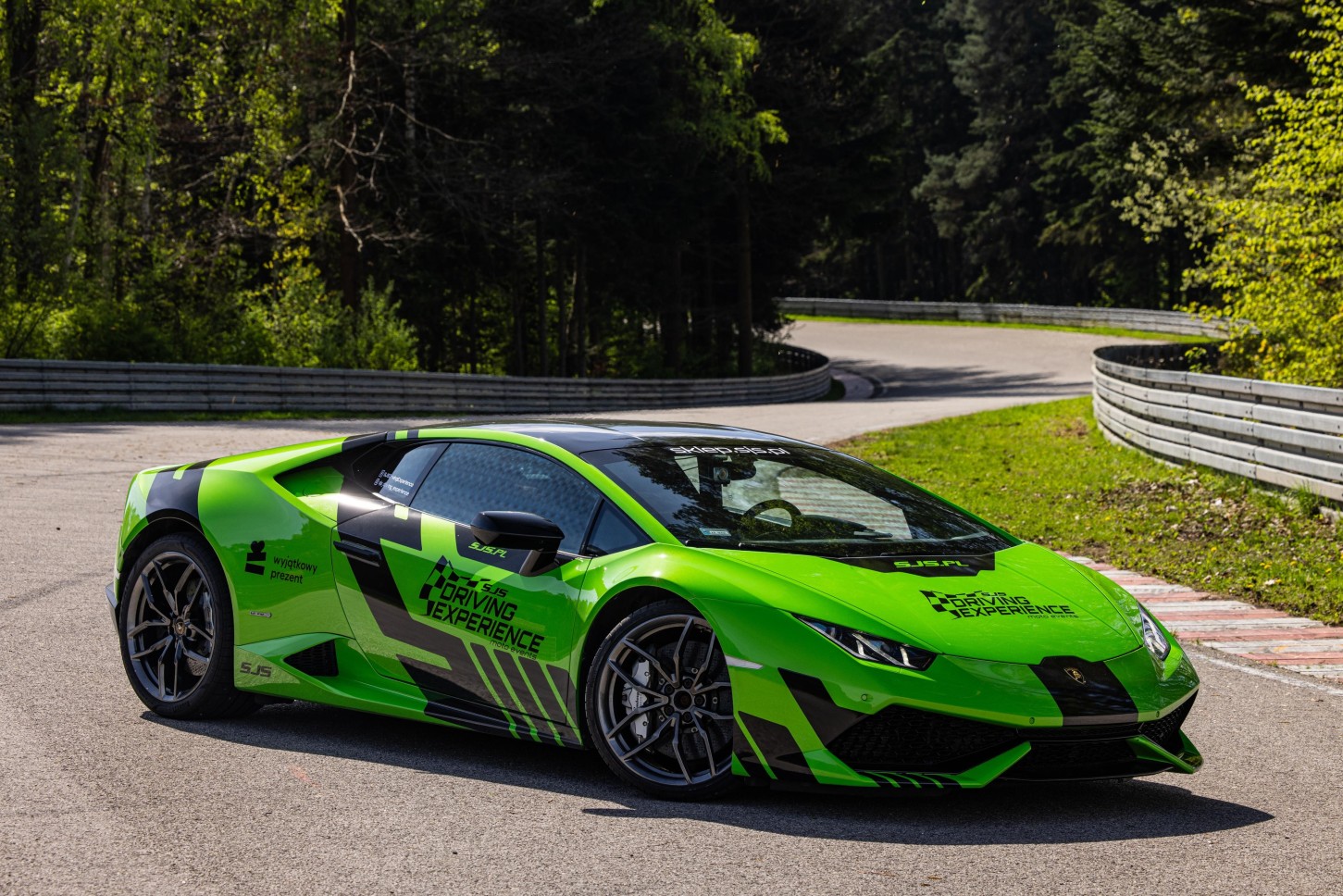 Poprowadź Lamborghini Huracán | 15 okrążeń | Wiele Lokalizacji