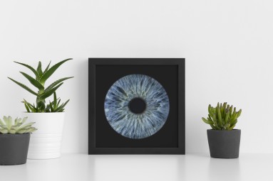Artystyczne Zdjęcie Tęczówki Oka – Format 20x20 cm | Lublin-Prezent dla Niej_SP