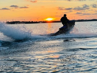 Jazda Skuterem Wodnym (30 minut) | Puck-Prezent dla Chłopaka_P