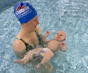 Nauka Pływania dla Niemowląt | Warszawa-Prezent dla Rodziny_P