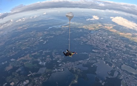 Skok ze Spadochronem z Filmowaniem Selfie | Olsztyn (okolice)
