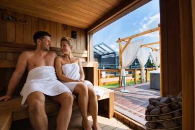 Romantyczny Pobyt w Domku (1 Noc, 2 Osoby) | Zator | Holiday Park Zator Resort & Spa | Prezent na Walentynki_P
