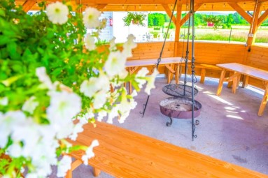 Rekreacyjny Glamping (1 Noc, 1-5 Osób) | Zator | Holiday Park Zator Resort & Spa-Prezent na Święta_P