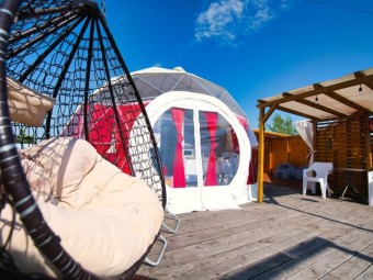 Romantyczny Glamping z Jacuzzi na Wyłączność (1 Noc, 2 Osoby) | Zator | Holiday Park Zator Resort & Spa-Prezent dla Znajomych_P
