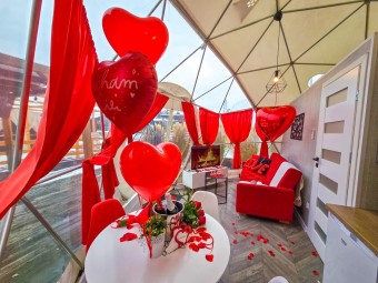 Romantyczny Glamping z Jacuzzi na Wyłączność (1 Noc, 2 Osoby) | Zator | Holiday Park Zator Resort & Spa-Prezent na Rocznicę_P