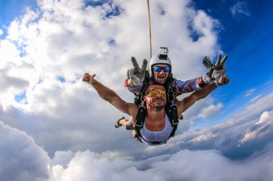 Skok ze Spadochronem z Filmowaniem Selfie | Gryźliny-Prezent dla Męża_P