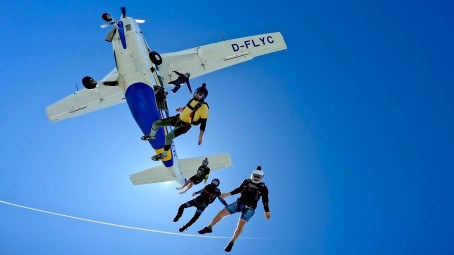 Skok ze Spadochronem z Filmowaniem Selfie | Krępa Słupska-Prezent na Wieczór Kawalerski_P