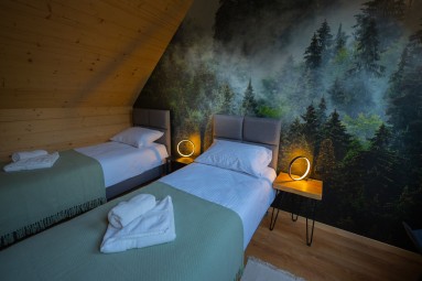 Odprężający Pobyt w Domku (2 Noce, 1-4 Osoby) | Dębno Podhalańskie | Svoyska Osada-Prezent na Wieczór Kawalerski_P