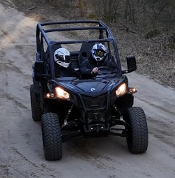 Jazda Buggy Can-Am Maverick – Wyprawa na Żwirownie (60 minut) | Żnin | Prezent na Walentynki_P