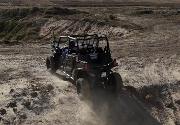 Jazda Buggy Can-Am Maverick – Wyprawa na Żwirownie (60 minut) | Żnin | Prezent dla Mężczyzny_P