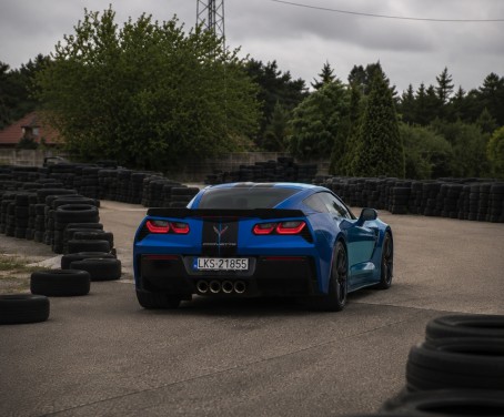 Poprowadź Chevrolet Corvette C7 | 2 okrążenia | Legionowo (okolice)
